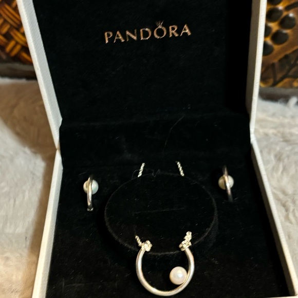 NWOT Pandora pearl and silver necklace and earrings - Picture 1 of 5